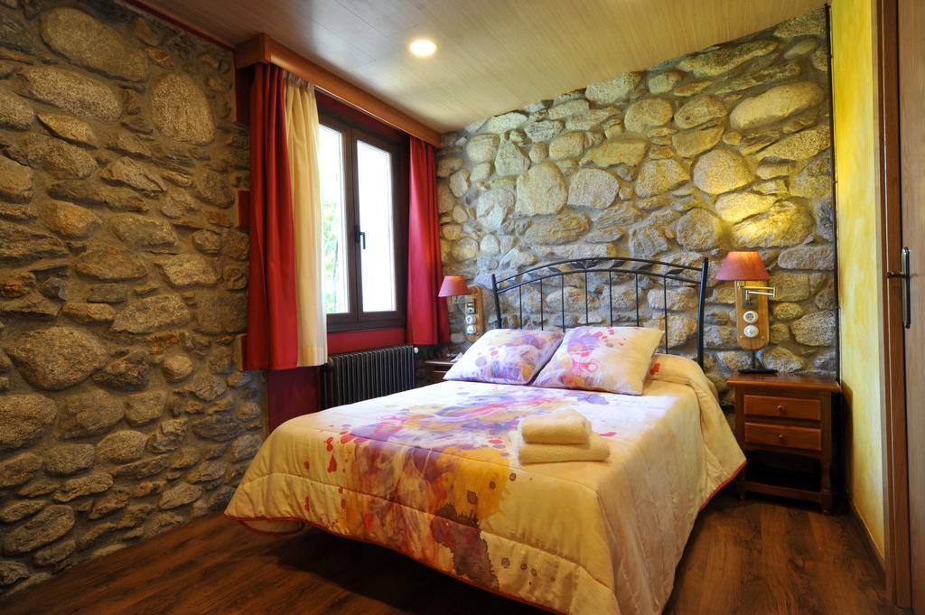 Hostal Vall D'Aneu By Arcas & Sambola Астеррі-д'Анеу Екстер'єр фото