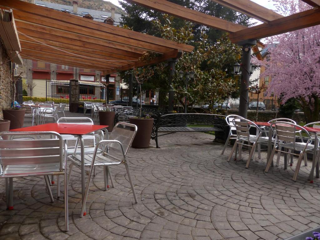 Hostal Vall D'Aneu By Arcas & Sambola Астеррі-д'Анеу Екстер'єр фото